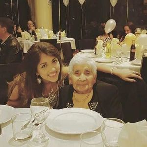 Meet your Posher, Becky